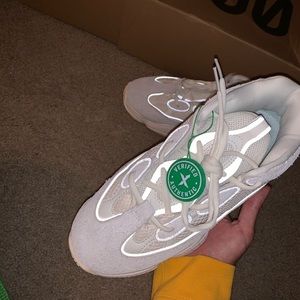 Yeezy 500 bone white